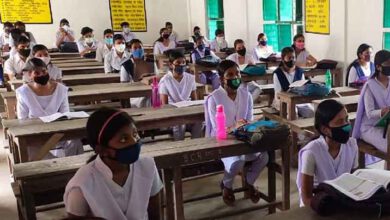 Photo of बंगाल में खुलने जा रहे हैं सरकारी स्कूल, करना होगा इन कड़े नियमों का पालन