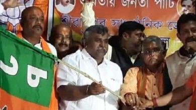 Photo of बंगाल चुनाव : तृणमूल कांग्रेस का एक और विकेट गिरा आसनसोल के पूर्व मेयर जितेंद्र तिवारी भाजपा में शामिल